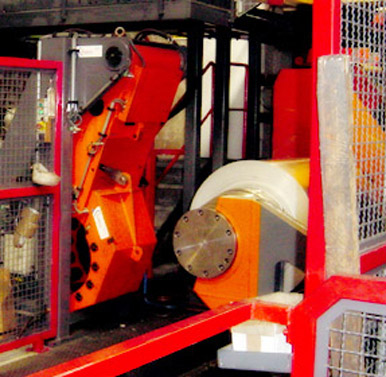 Automatic treading machine for aluminium at stand by position